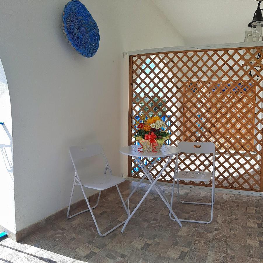 B&B And Home Restaurant La Casa Del Pescatore SantʼAnna Arresi Exteriér fotografie